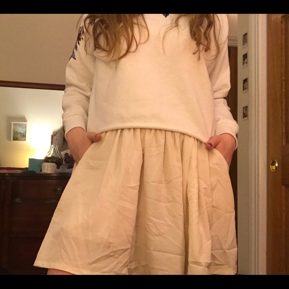 Creme Skirt with Pockets